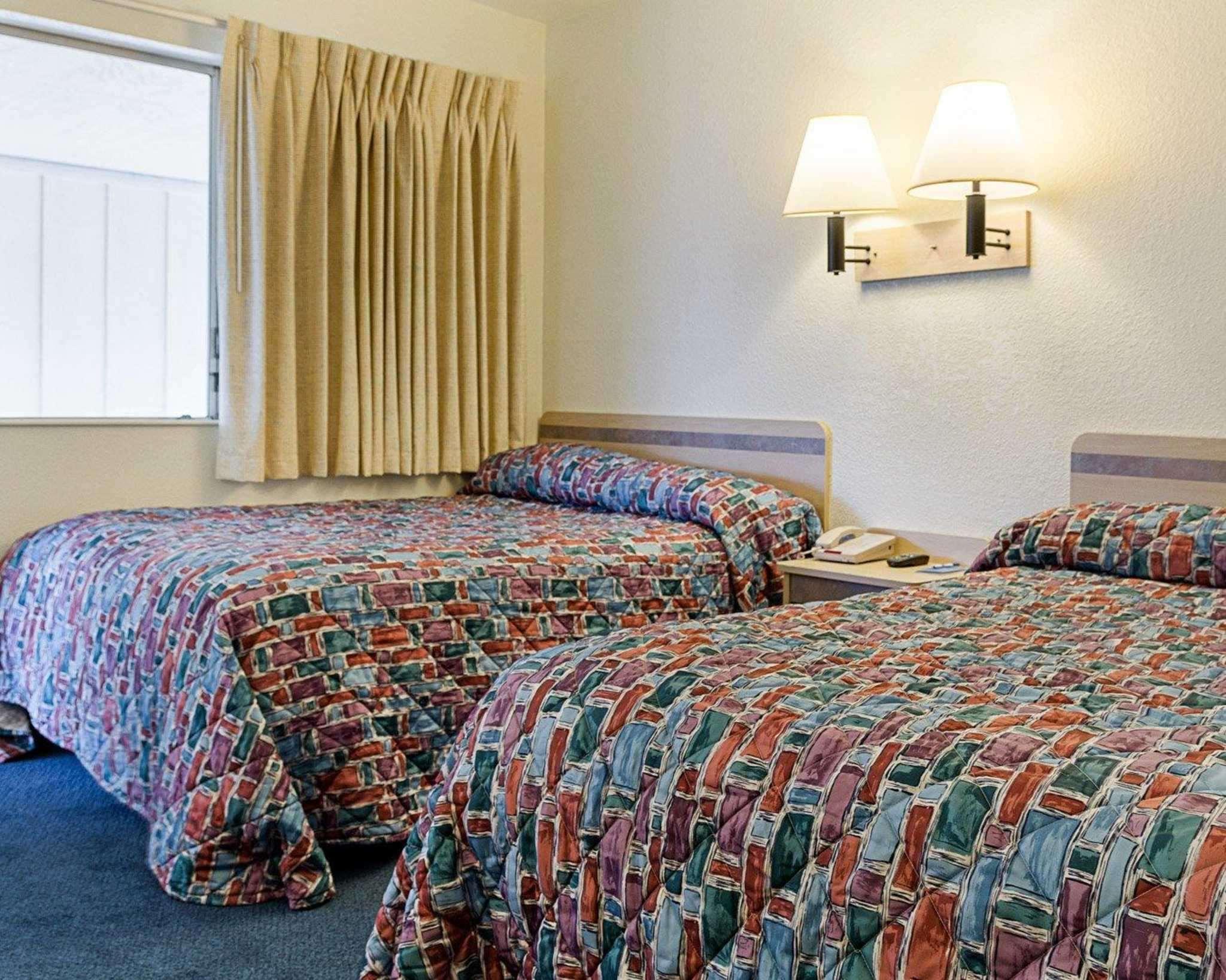 Rodeway Inn Columbus Esterno foto