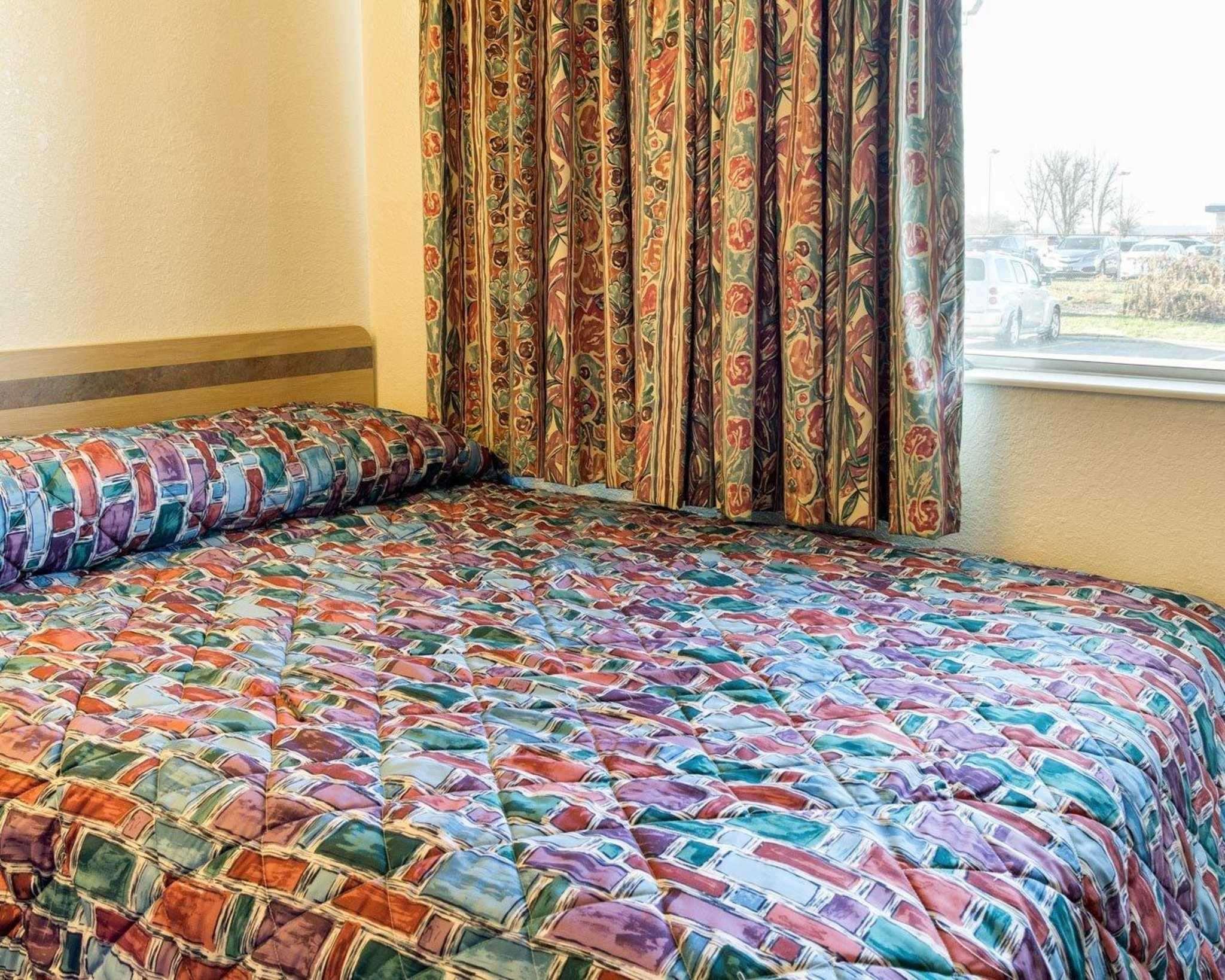 Rodeway Inn Columbus Esterno foto