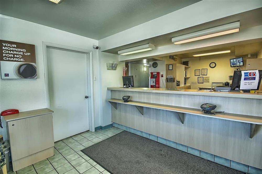 Rodeway Inn Columbus Interno foto